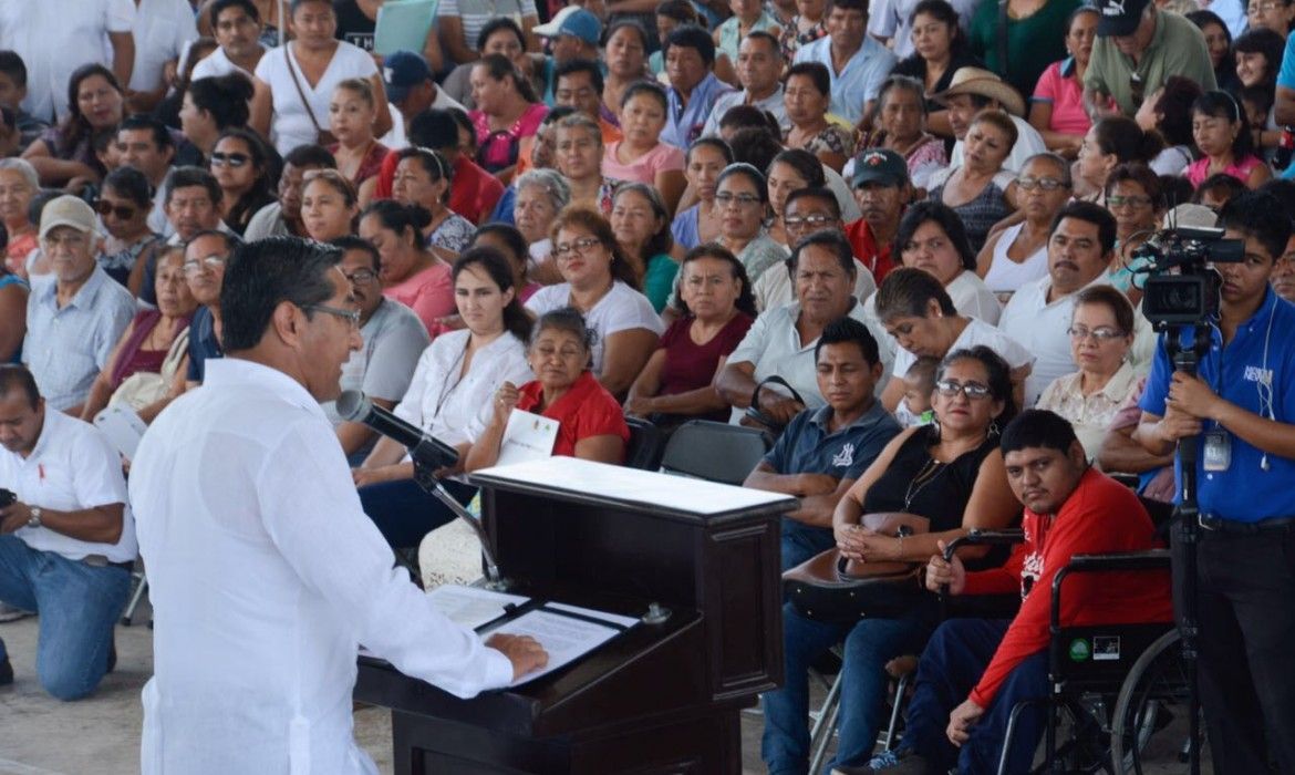 Entrega Gobierno del Estado títulos de propiedad en Cancún