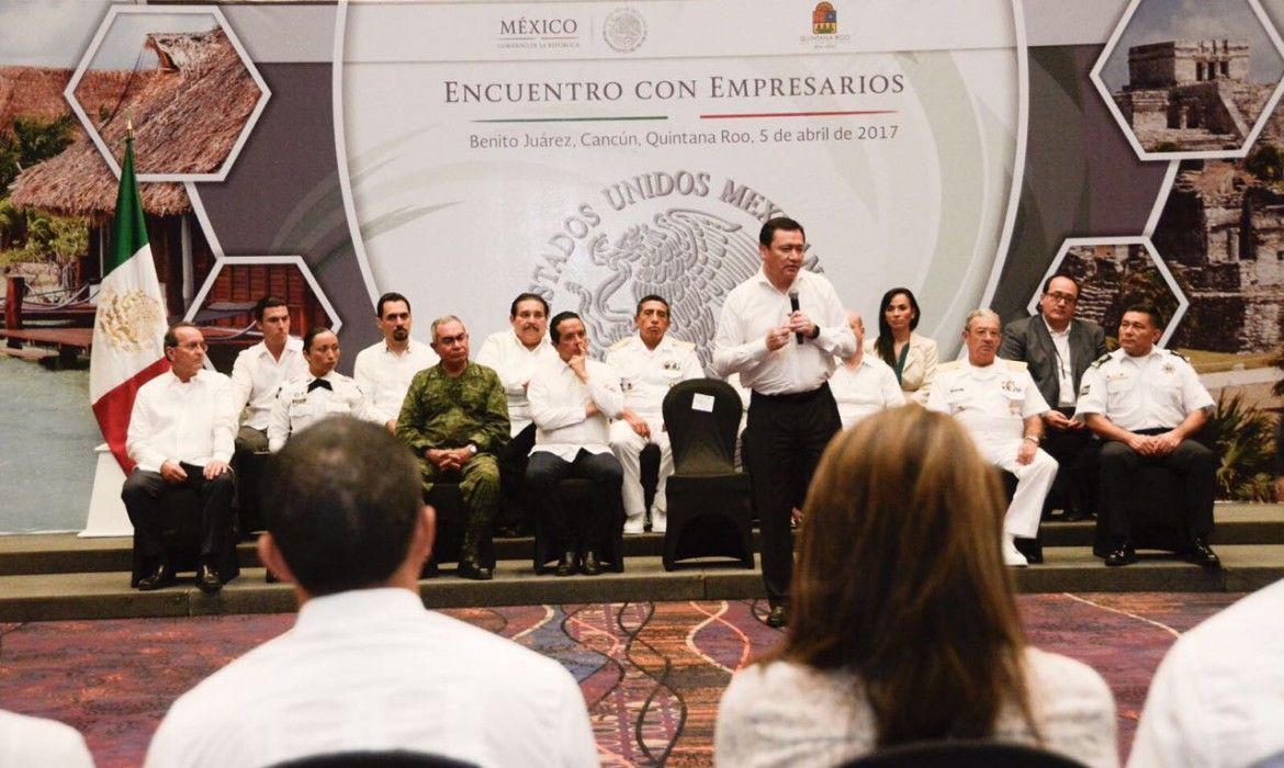 Se reúnen Gobernador y Osorio Chong para coordinar acciones de seguridad