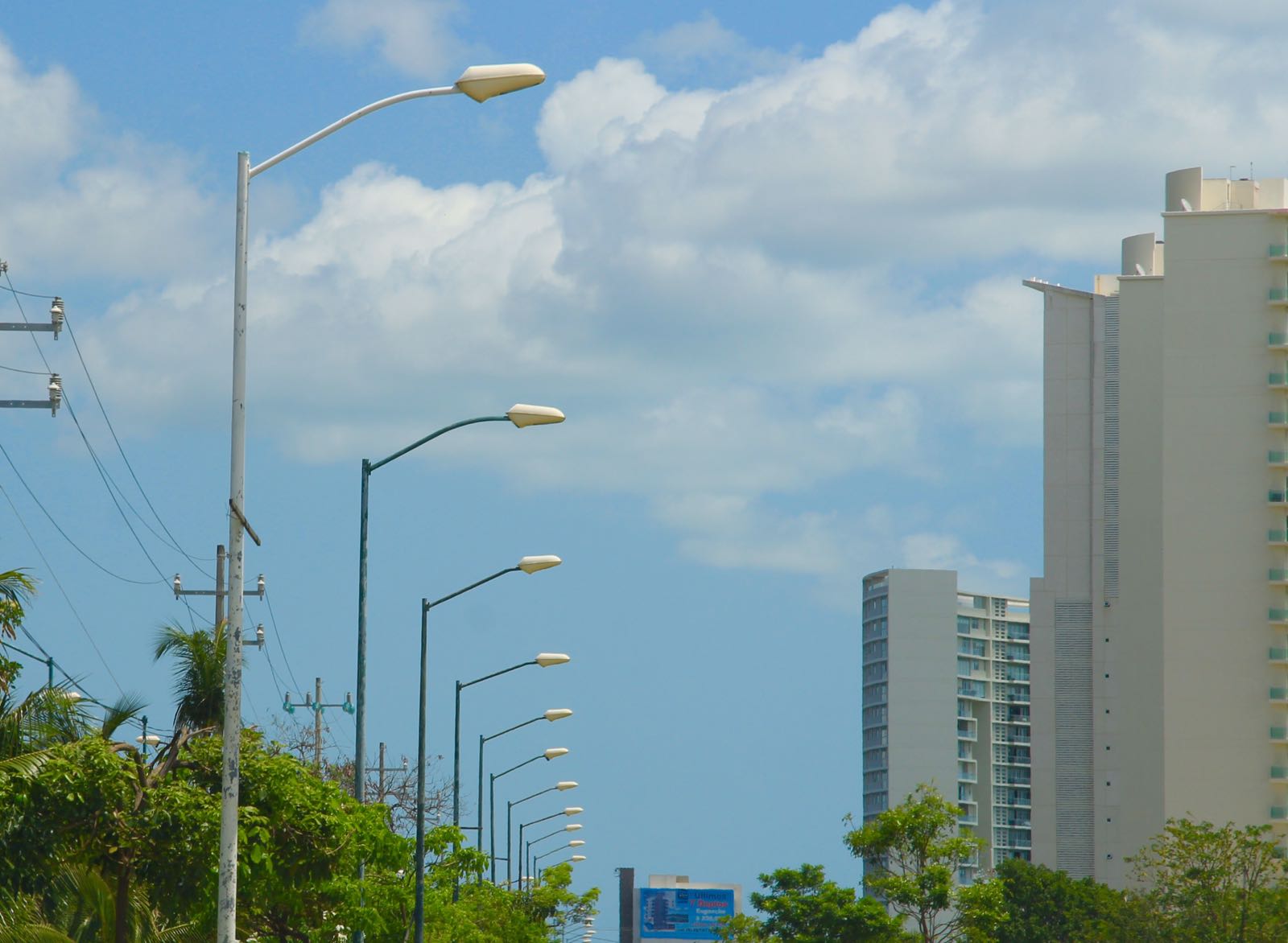 Concesiona Cancún alumbrado público; se aprueba por unanimidad