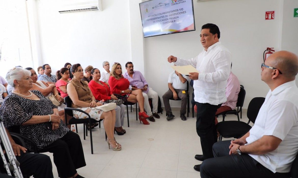 Atiende Congreso peticiones en beneficio de instituciones educativas