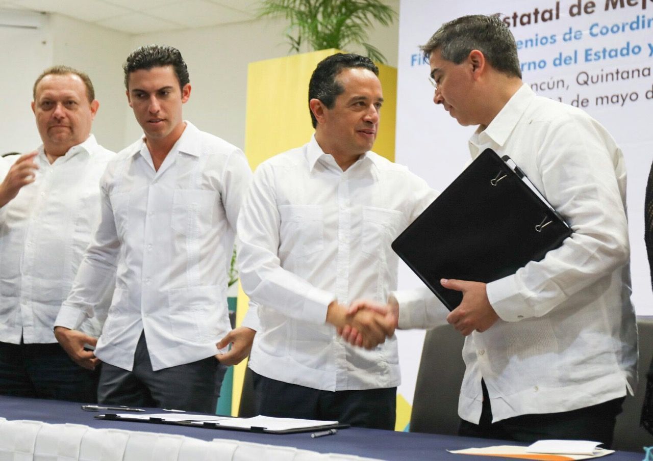 Usa Remberto eslogan de CJ en un discurso, y se lo dedica a gobernador