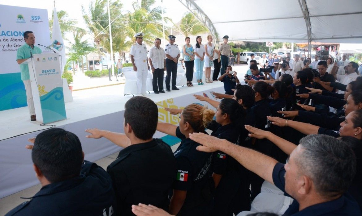 Buenas prácticas policiales y protocolos para proteger la integridad de las mujeres: Carlos Joaquín
