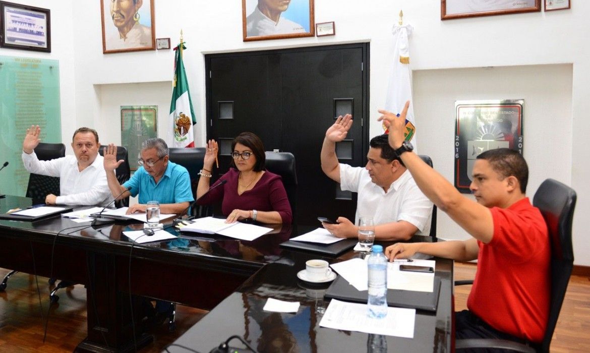 Dan entrada a iniciativa para abrogar ley de protección a periodistas