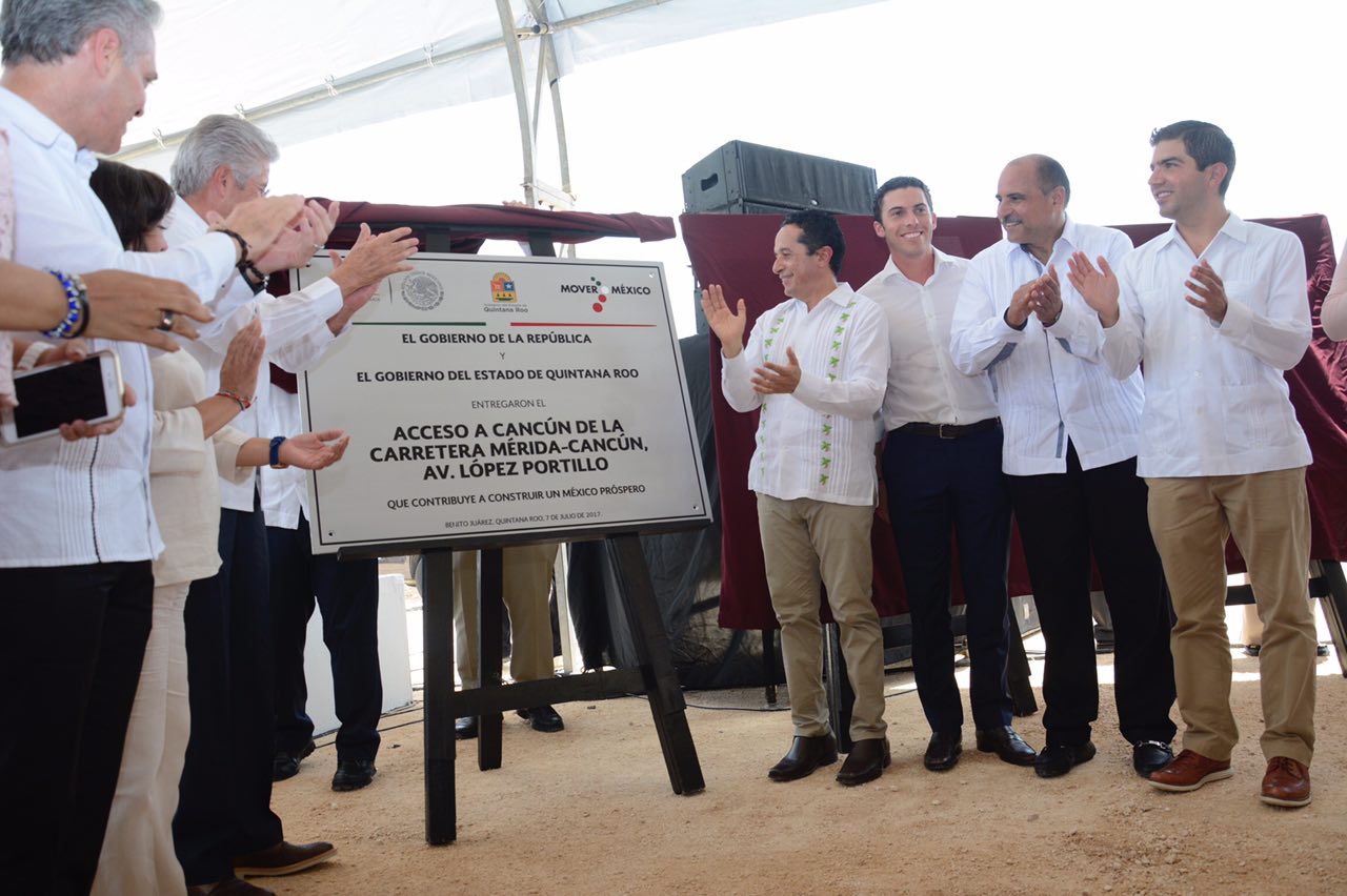 Más carreteras y caminos que mejoran la conectividad y generan oportunidades para la gente: Carlos Joaquín