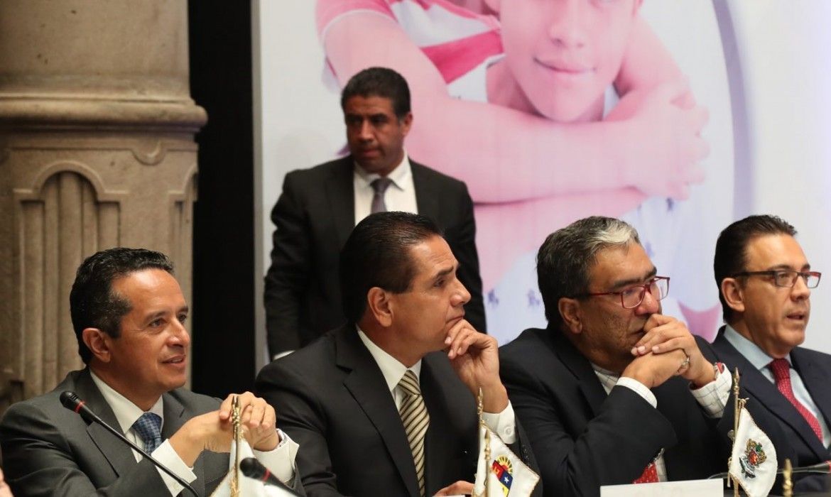 Propone Gobernador editar material educativo en maya