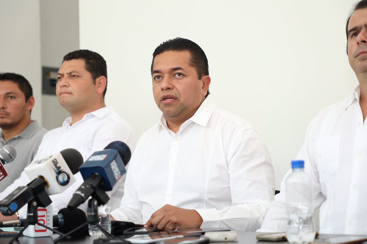 Emiliano Ramos hace campaña desde el Congreso, acusa el PVEM
