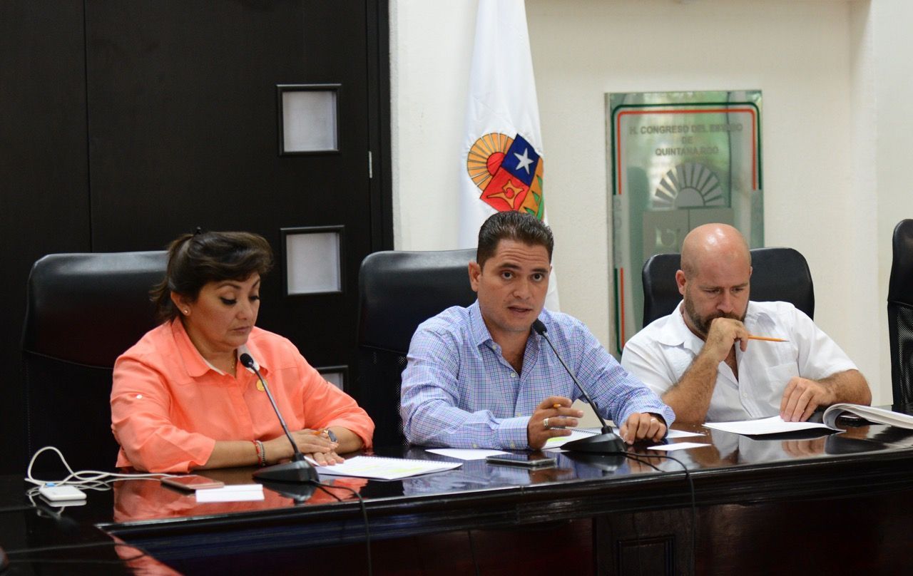 Citan a declarar a funcionarios de Perla por juicio político contra Fredy Marrufo