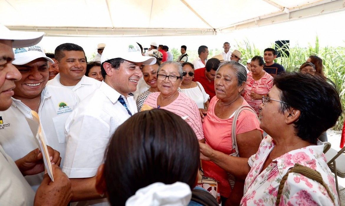 Me da gusto venir al campo a inaugurar estos caminos, que hoy son promesas cumplidas de campaña: Carlos Joaquín