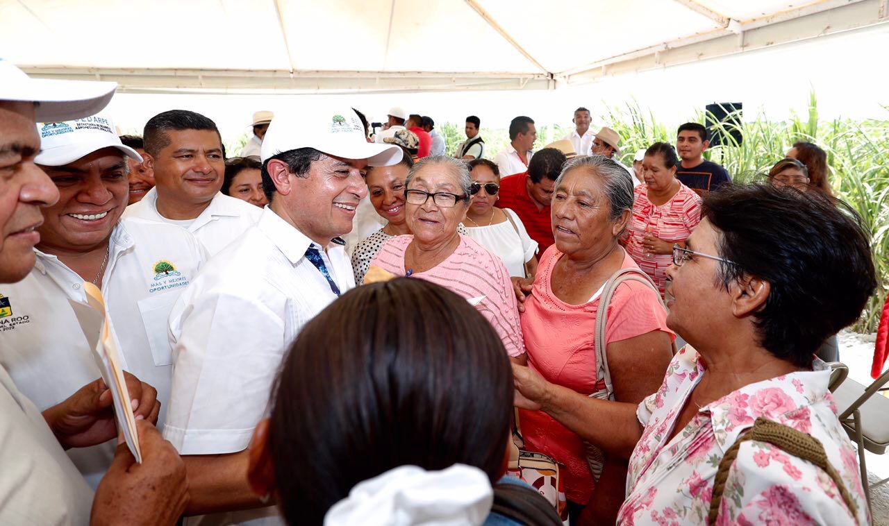 Me da gusto venir al campo a inaugurar estos caminos, que hoy son promesas cumplidas de campaña: Carlos Joaquín