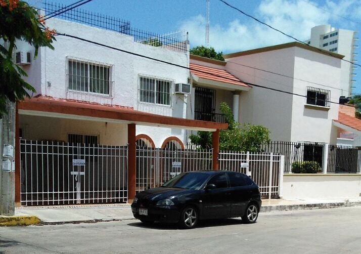 Clausura municipio hostal en la SM 2A; vecinos esperan que ponga orden en la zona