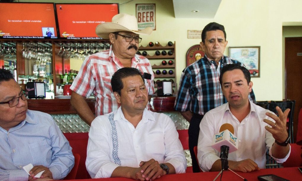 Diputados federales en contra de ANP de Bacalar