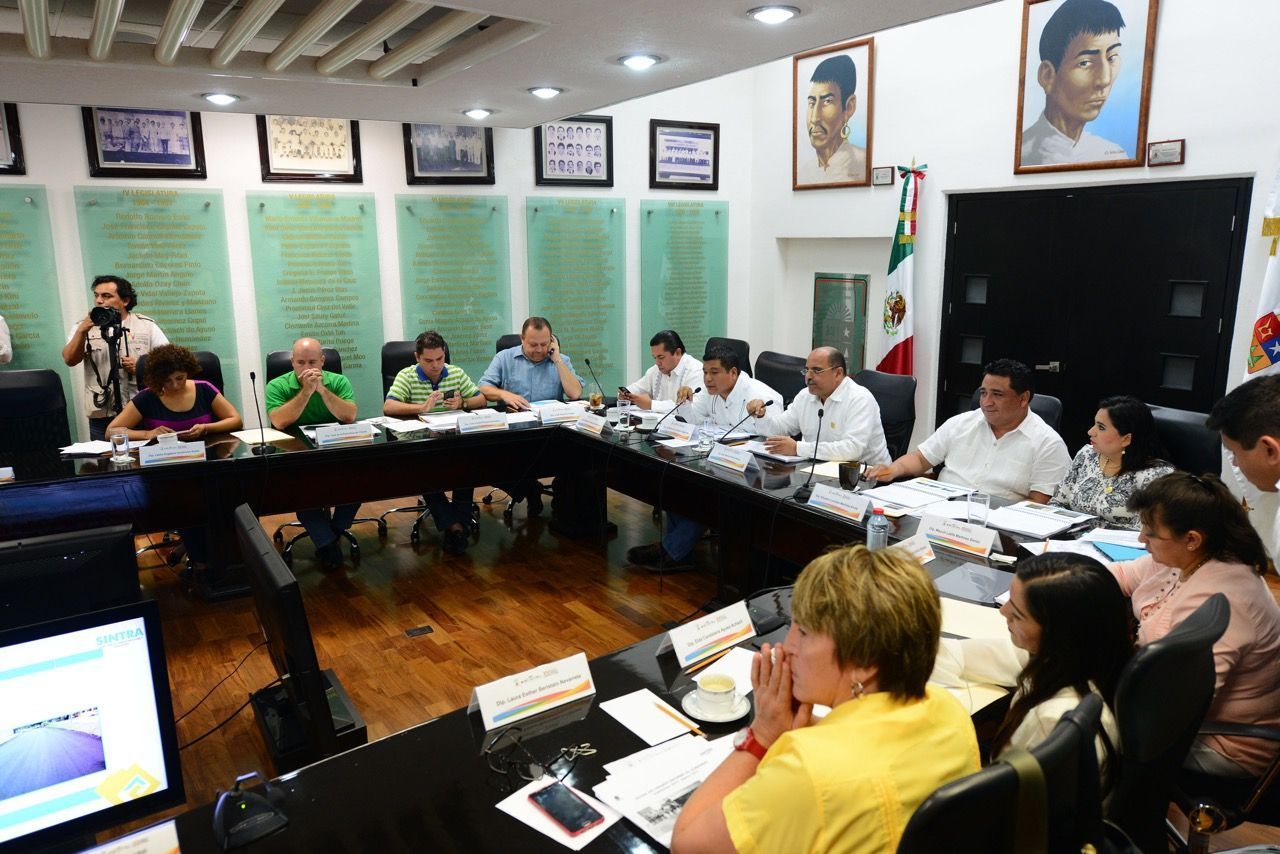 Exigen a Portilla medir con la misma vara ilegalidades en transporte