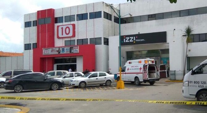 Atacan a balazos el Canal 10 de Cancún; un herido