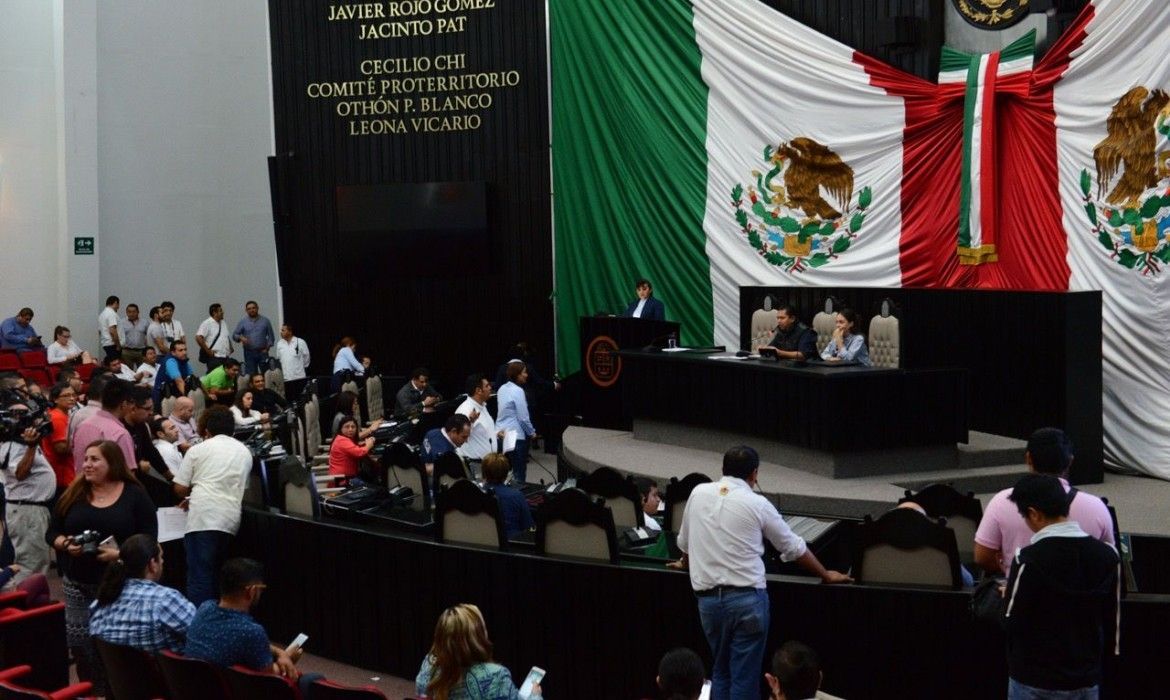 Citan a comparecer a Oficial Mayor de Cancún por patrullas