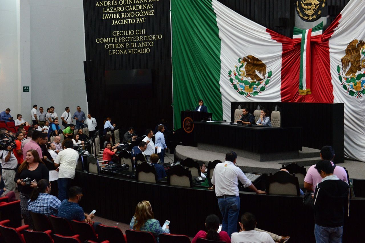 Citan a comparecer a Oficial Mayor de Cancún por patrullas