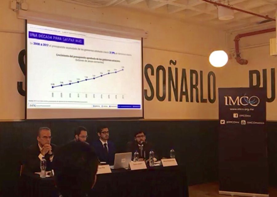 Mejora QR 16 lugares en transparencia