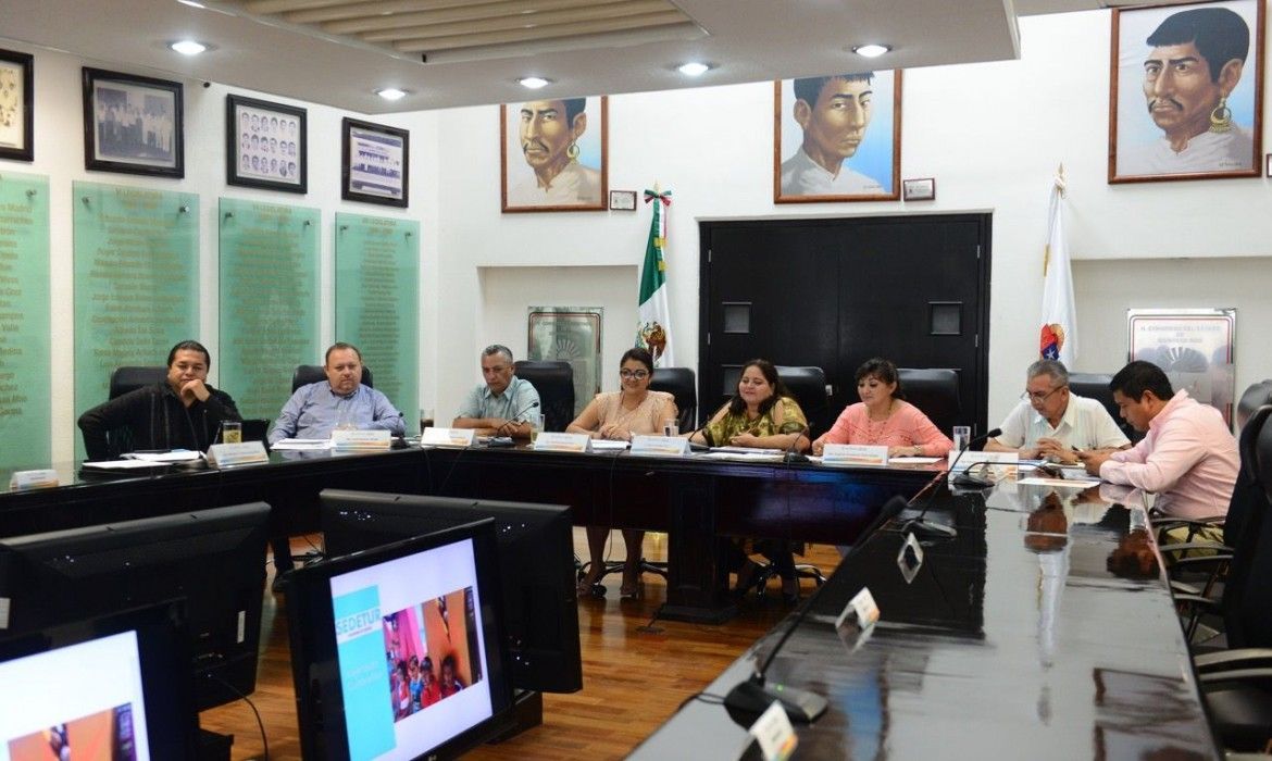 Detonar turismo en zona sur, piden diputados a Marisol Vanegas