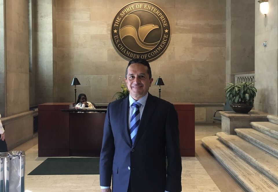 Gobernador realiza gira por USA; hoy reunión con touroperadores y medios de comunicación