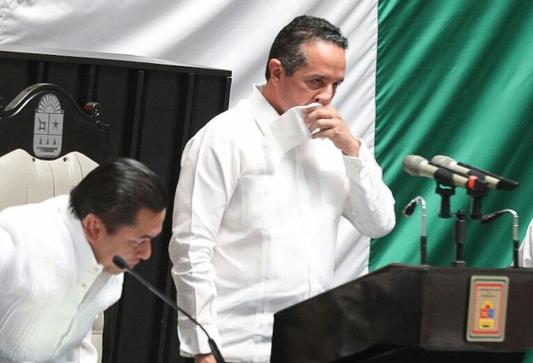 Internas, intrigas y fantasmas