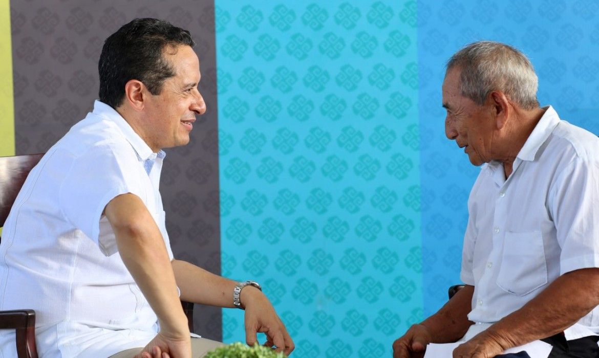 Cara a cara, comunidades mayas y Carlos Joaquín en “Platícale al gobernador”
