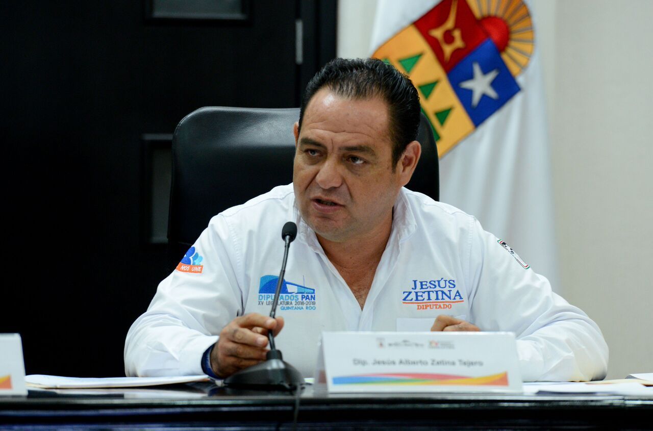 Diputados promueven reforma para garantizar educación y vivienda a familiares de policías caídos