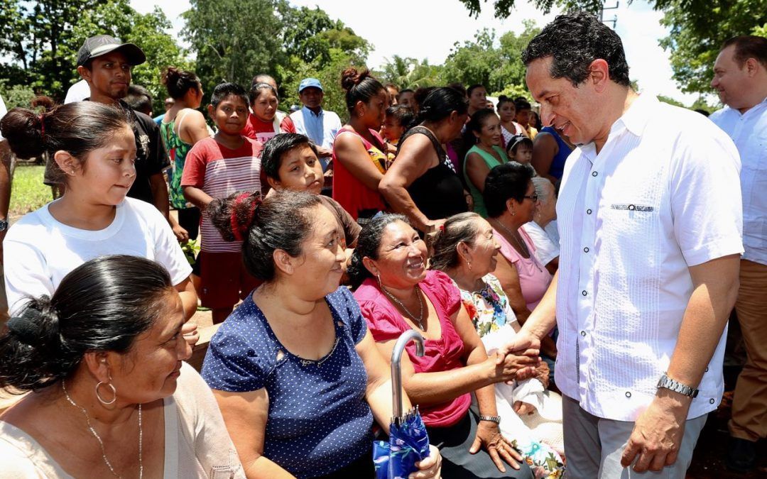 Combatimos la desigualdad con más servicios públicos en comunidades rurales: Carlos Joaquín