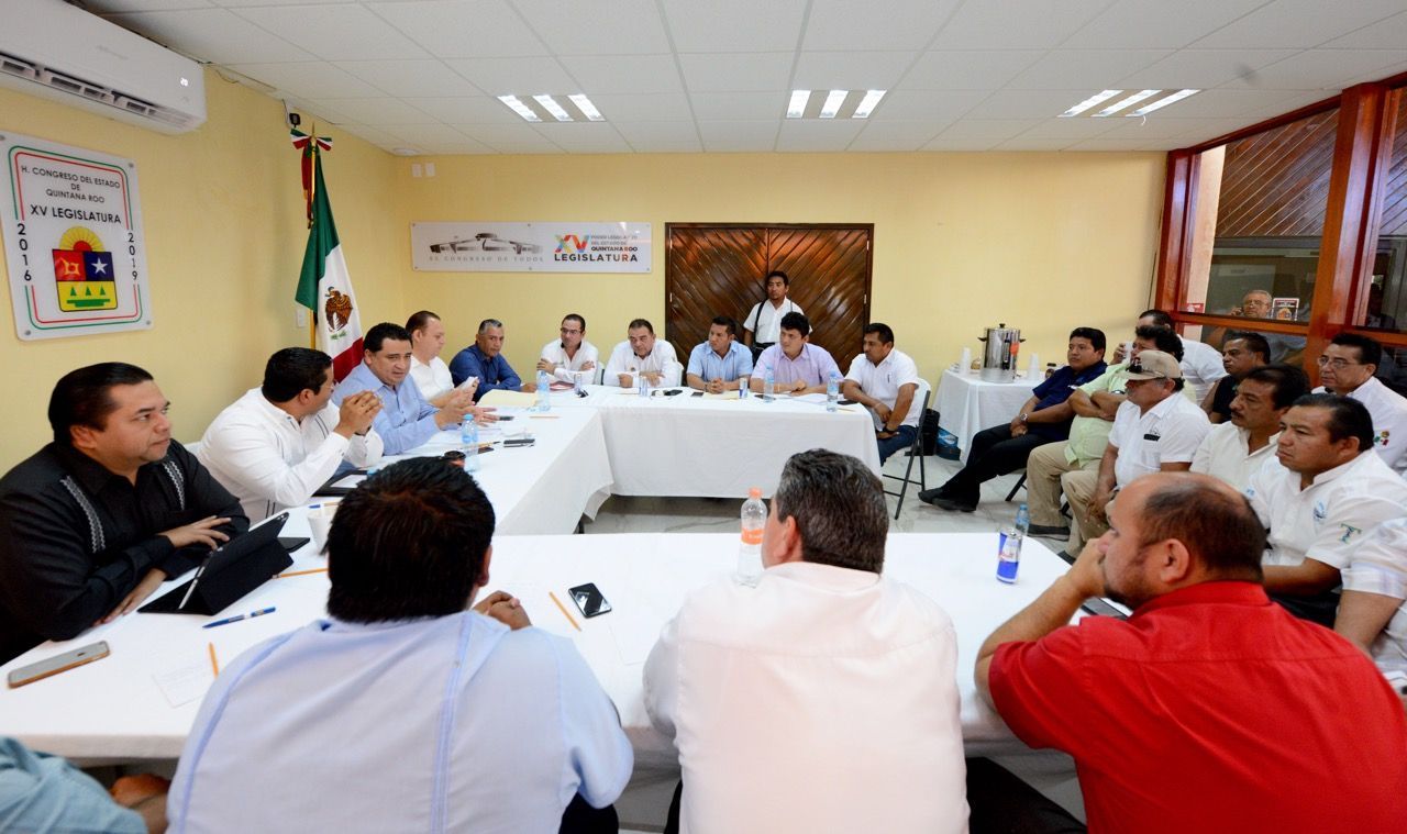 Presentarán taxistas contrapropuesta a Ley de Movilidad | Aumentan tarifas 20%