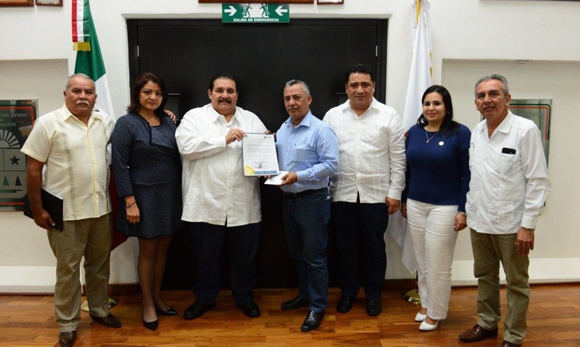 Recibe Congreso proyectos de presupuesto 2018 de órganos autónomos