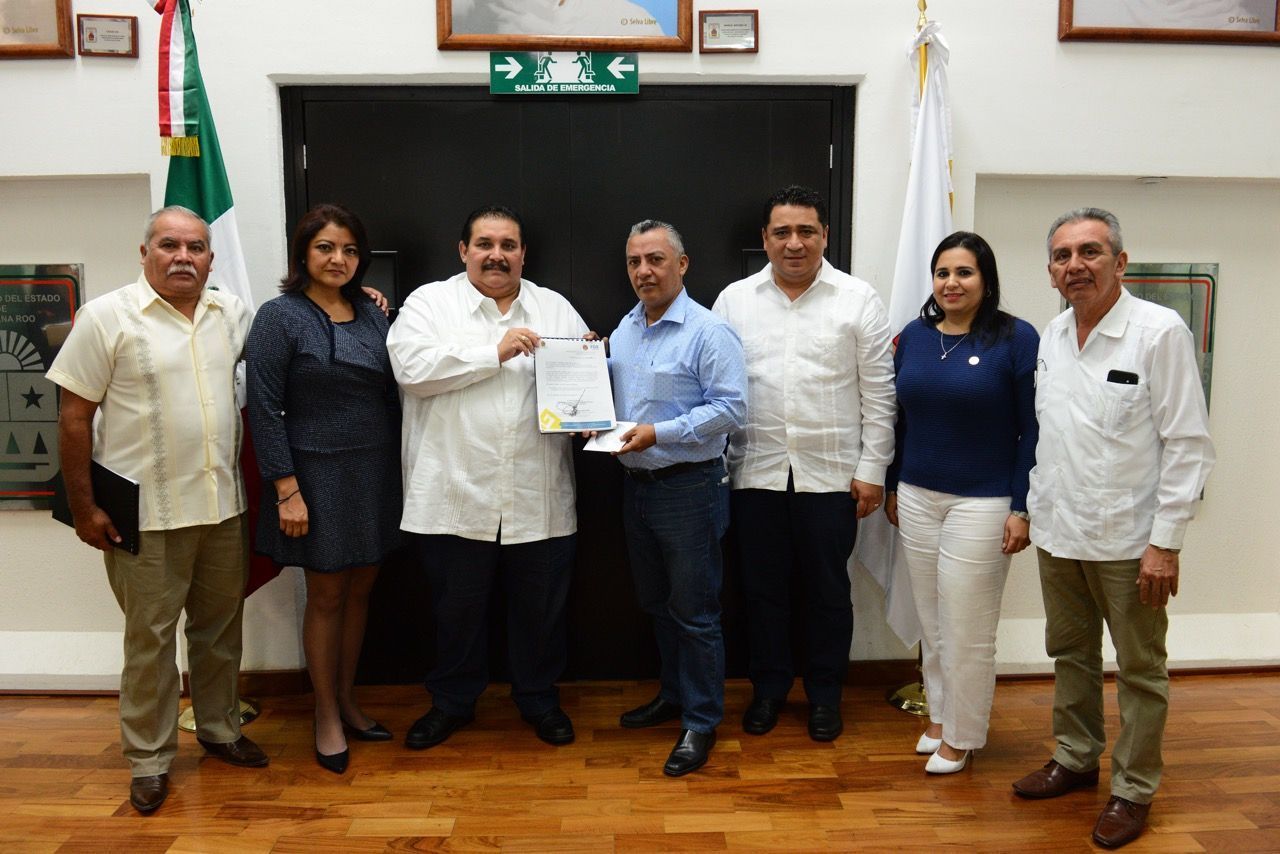 Recibe Congreso proyectos de presupuesto 2018 de órganos autónomos