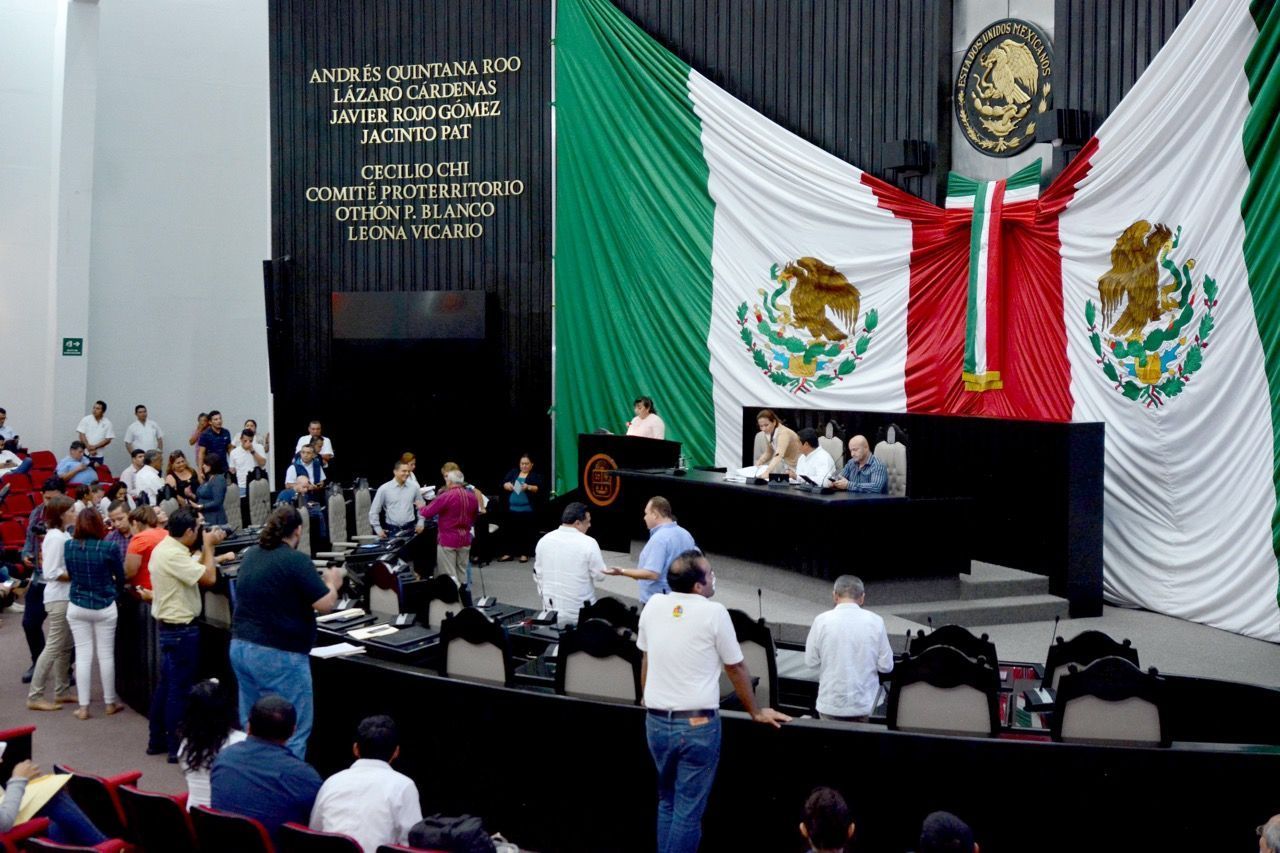 Propone Ejecutivo otorgar calidad de dependencia estatal a la Consejería Jurídica