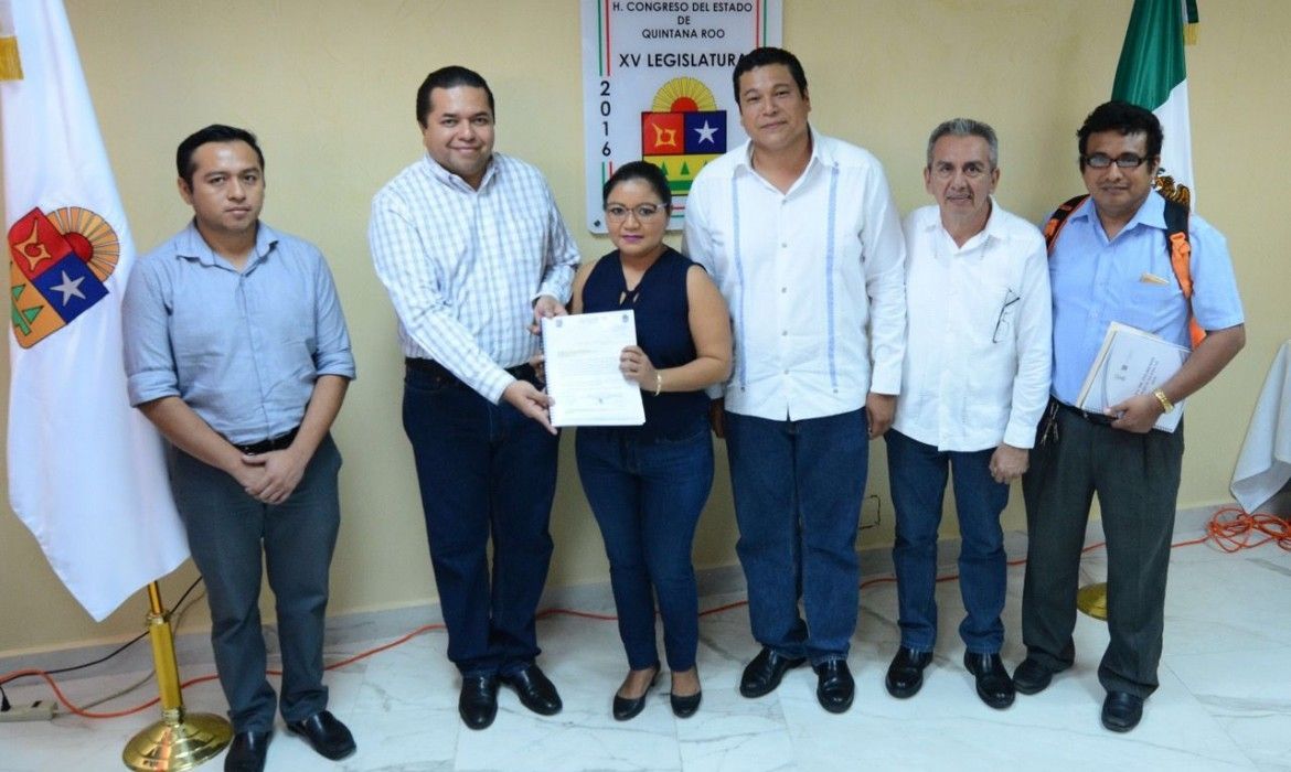 Recibe Congreso iniciativas de ley de ingresos municipales