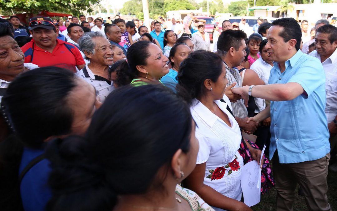 Hay obra pública contratada en Cozumel por 62.8 millones de pesos para que la gente viva mejor: Carlos Joaquín