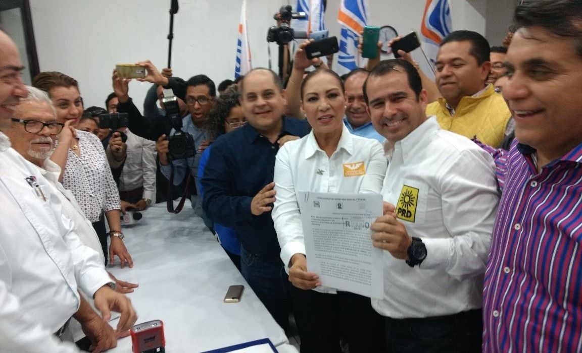 El PRD se queda en la alianza; pero está casi fuera del Gobierno
