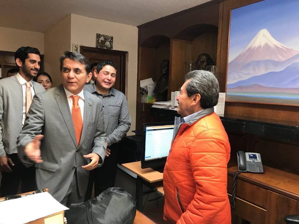 Renuncia Miguel Ramón; va por diputación federal
