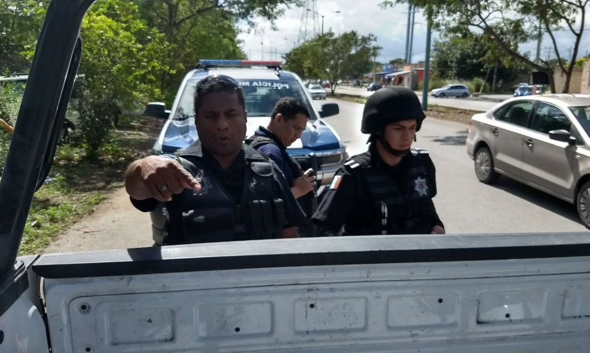 Denuncian que policías municipales agredieron a reporteros