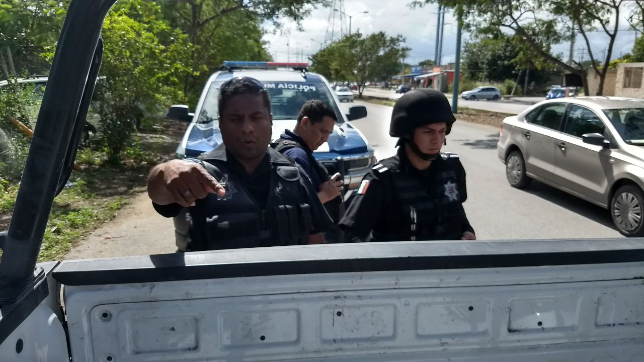 Denuncian que policías municipales agredieron a reporteros