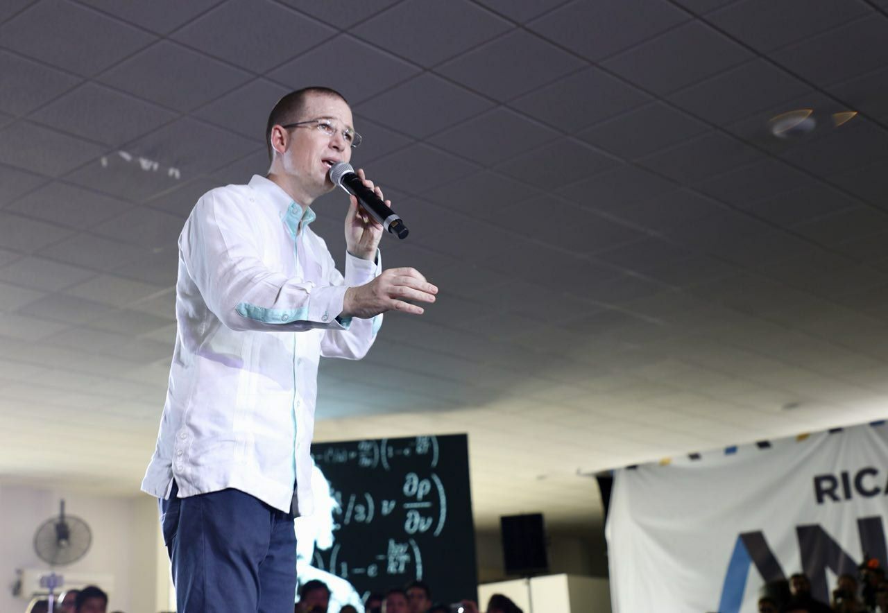 “Todos los corruptos que estaban con Borge están en Morena”: dice Anaya en visita a Cancún
