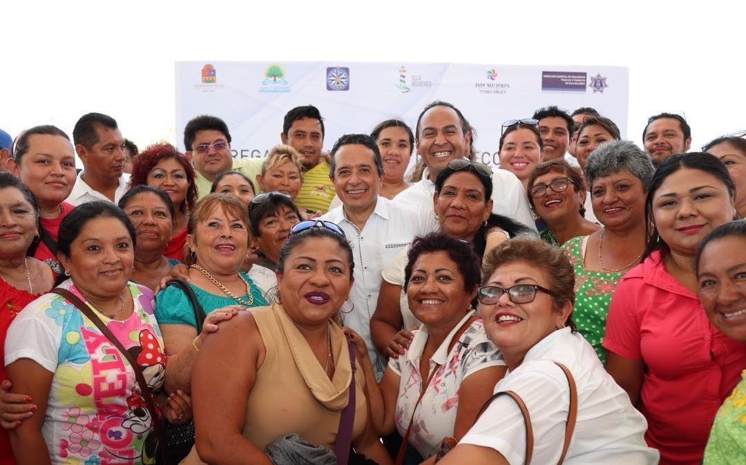 Quintana Roo cuenta con un presupuesto con enfoque de género del orden de los ocho mil 740 millones 274 mil 172 pesos: Carlos Joaquín