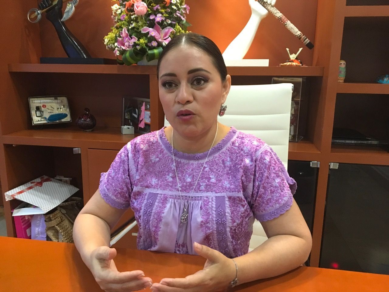 “A mi no me intimida un apellido”: Perla Tun; “No he visto un oponente digno de mi estatura”