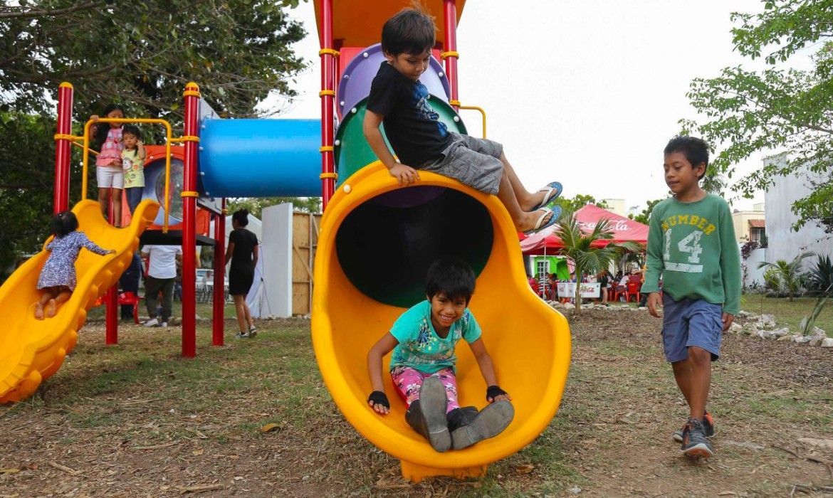 Se juntan Gobierno e IP para equipar parques públicos en Solidaridad