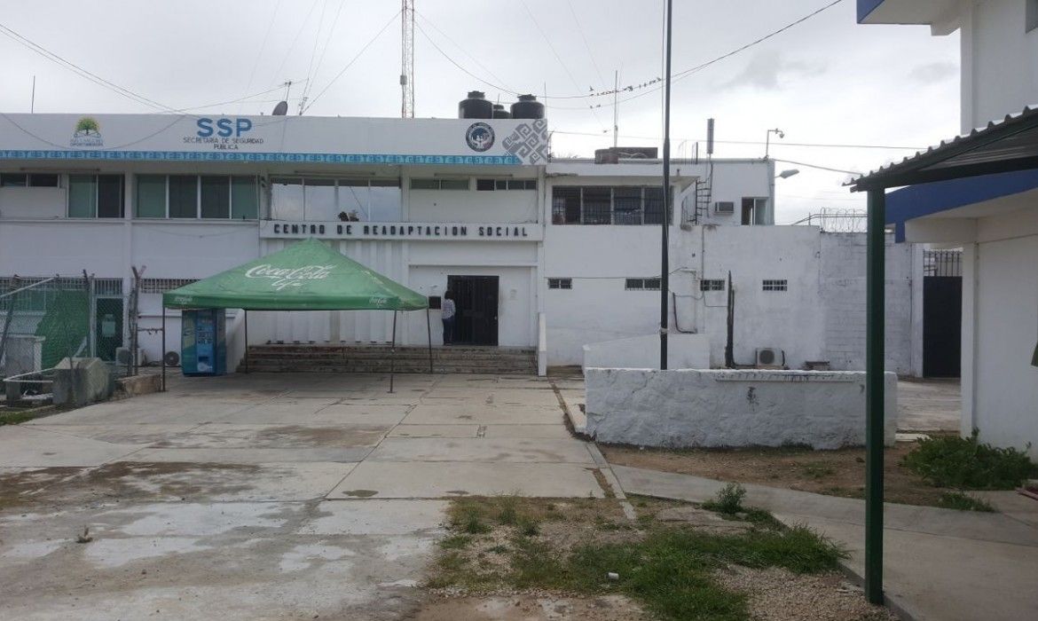 Cesan a director de Cereso de Chetumal; reclusas interponen denuncia en su contra