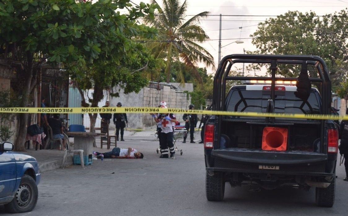 Sábado de terror en Cancún; hasta el momento, 3 ejecutados y 8 heridos