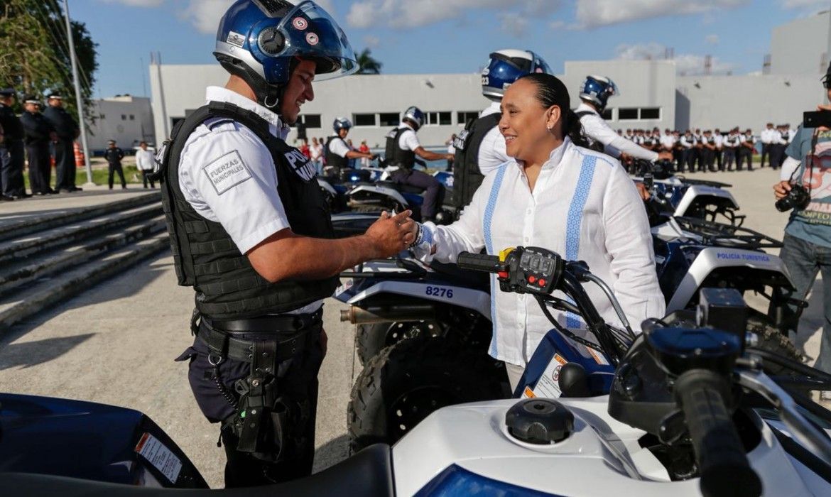 Cuadruplica Solidaridad parque vehicular de Seguridad Pública