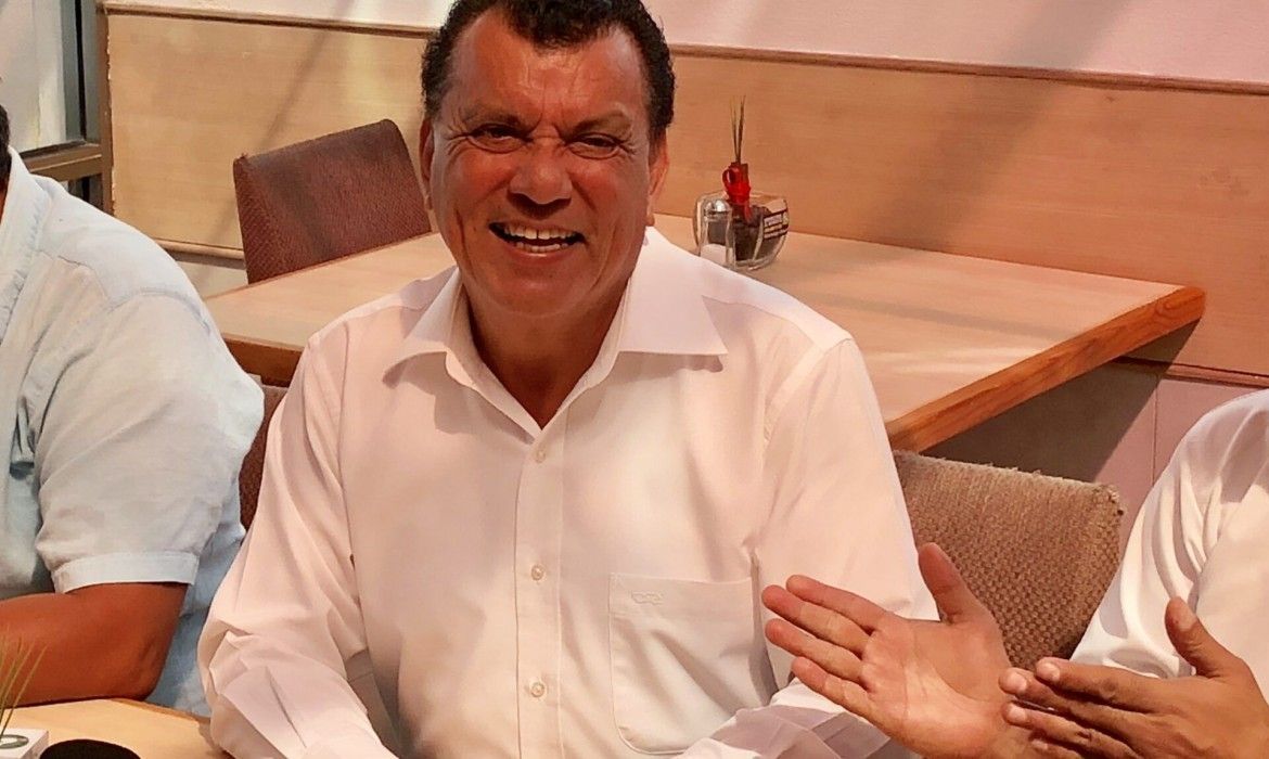Vallín deja el PRI; apoyará a MORENA
