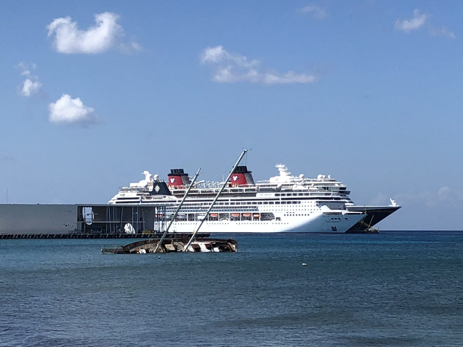 Canadá también emite advertencia | Le pide a sus ciudadanos evitar ferrys en Playa del Carmen y Cozumel