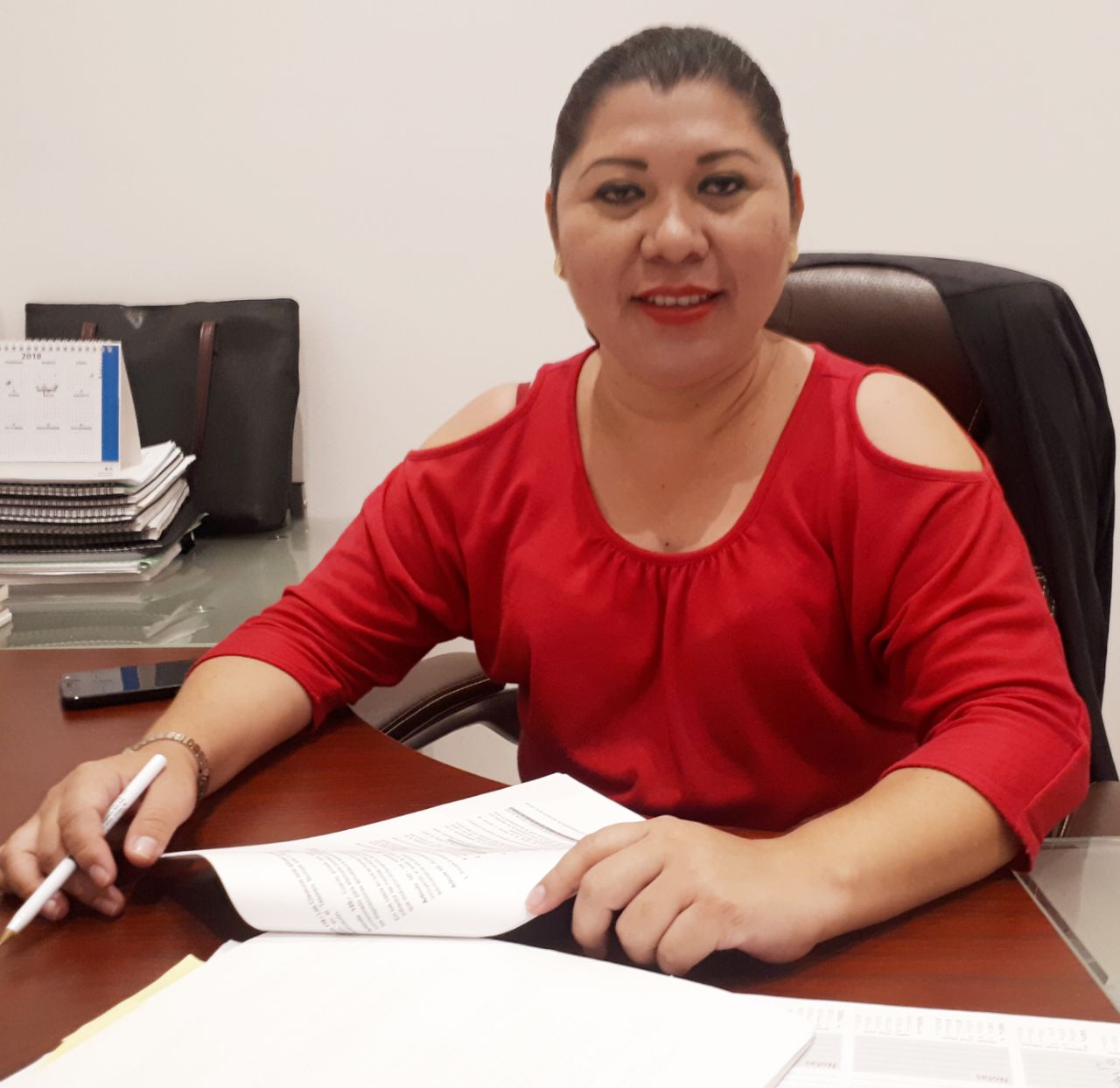 Regidora de MORENA apoya a Laura Fernández