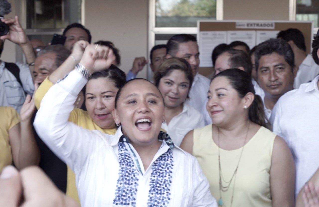 Cristina moviliza una multitud, y muestra el músculo en busca de su reelección