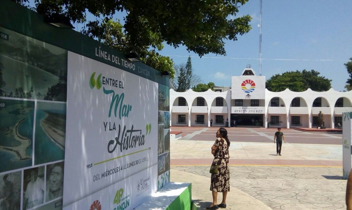 Festejan 48 años de Cancún…con fotos de Acapulco | Ayuntamiento asegura que sólo es una referencia turística