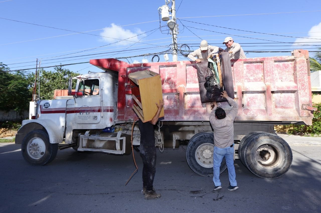 Más de 35 toneladas de cacharros ha retirado el Ayuntamiento de Solidaridad este año