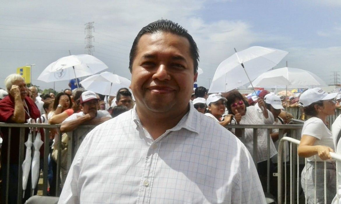 Emiliano cumple su nuevo papel “morenista”, y asiste a cierre de campaña de AMLO